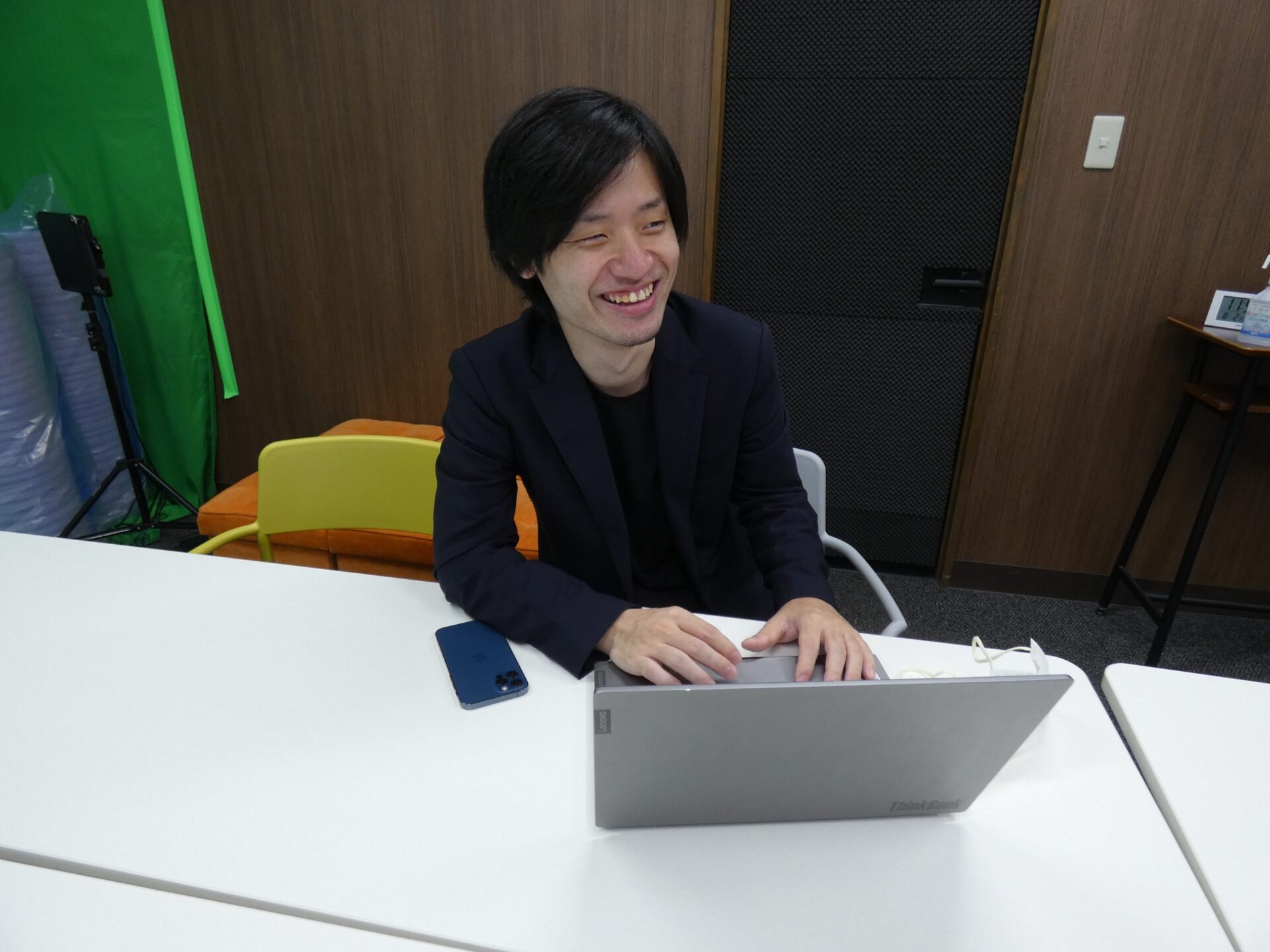 株式会社サムシングファン 戸山様